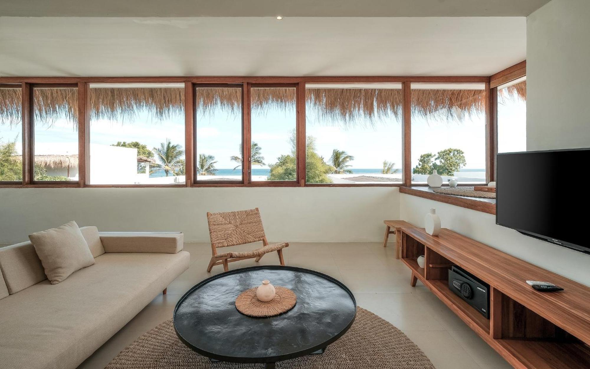 Amber Lombok Beach Resort Selong Belanak Exteriör bild
