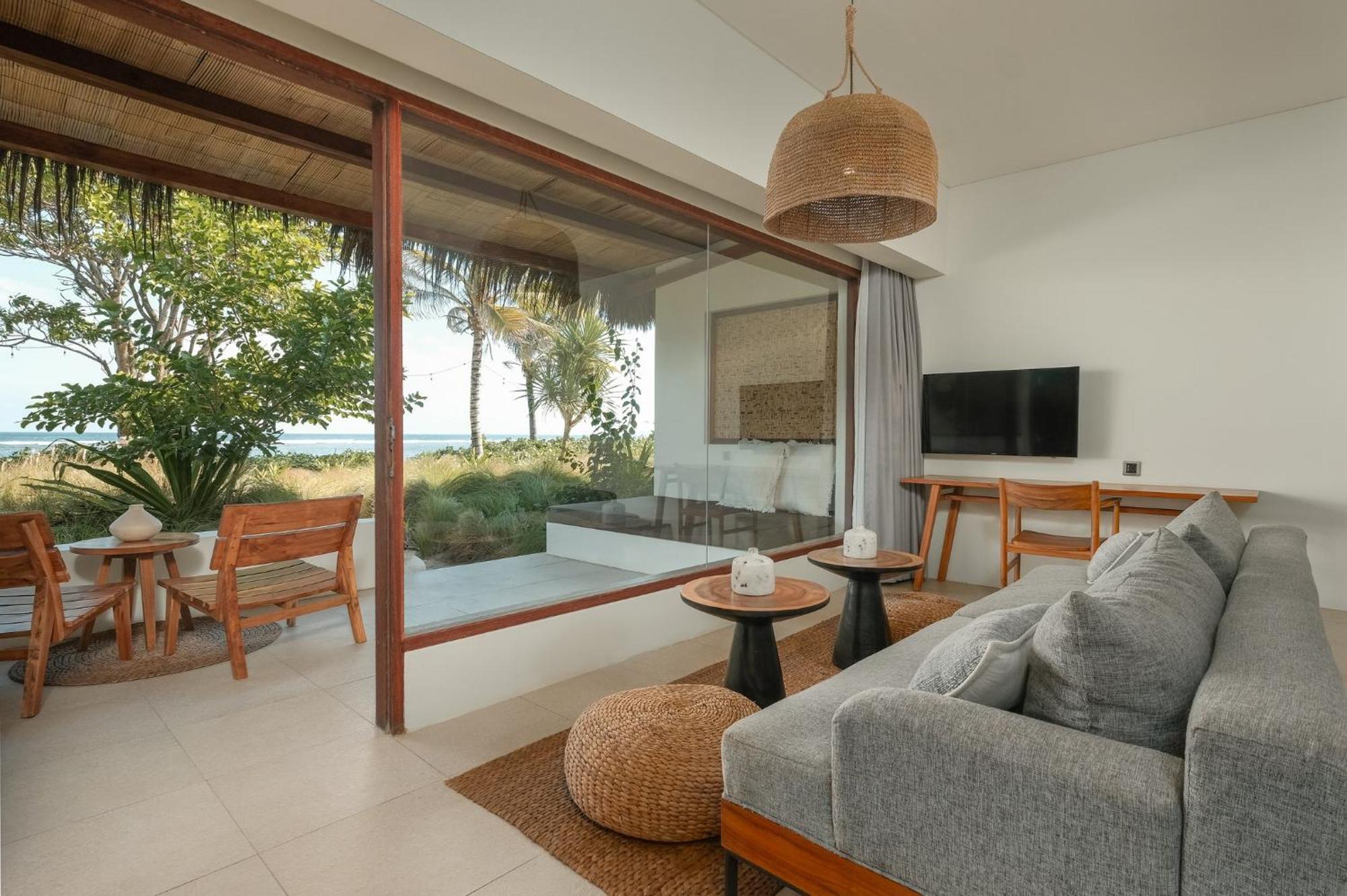 Amber Lombok Beach Resort Selong Belanak Exteriör bild